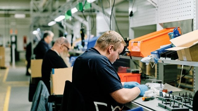 DE GROEISPURT VAN DE MAATWERKBEDRIJVEN: ‘HET WORDT EEN UITDAGING OM VOLDOENDE EENVOUDIG WERK TE VINDEN’