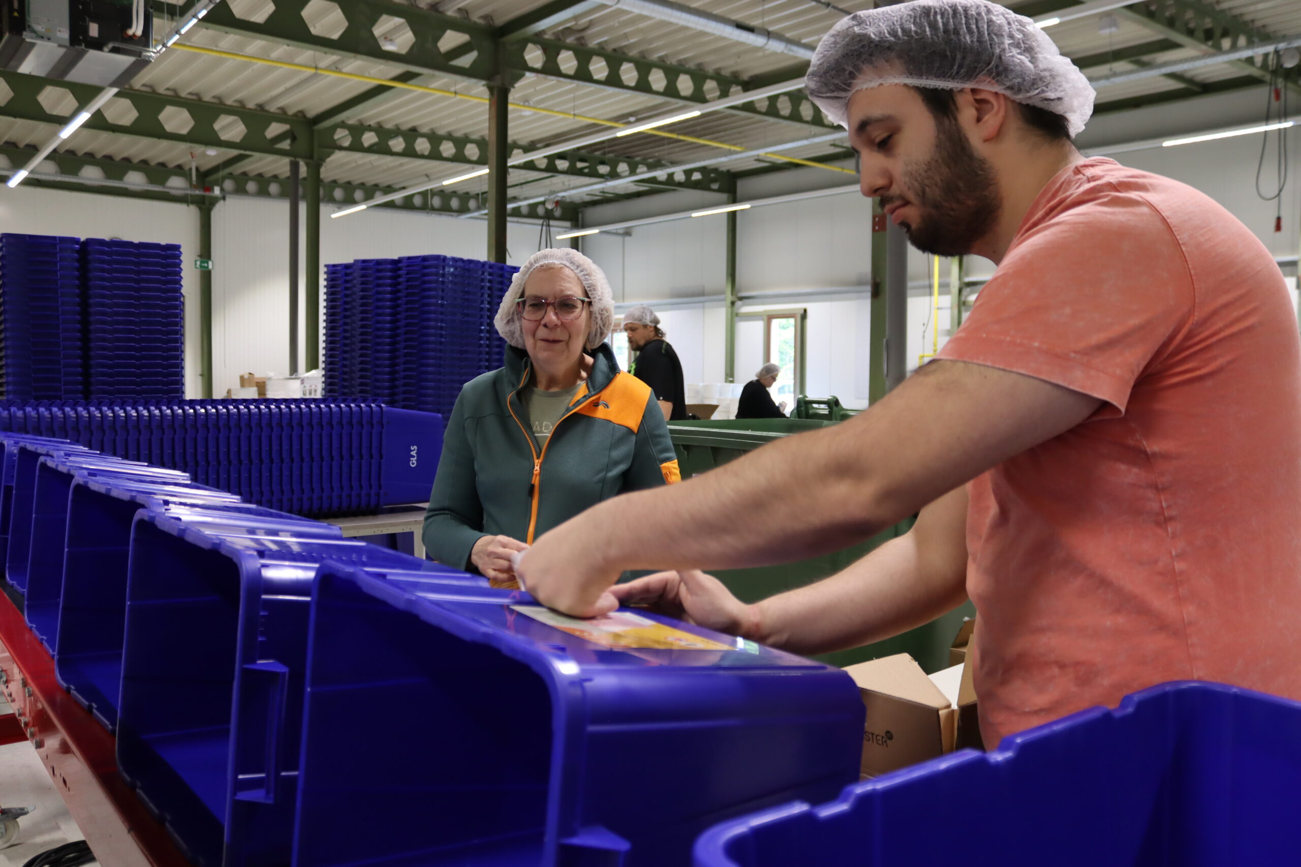Ivago glasbakken stickeren en verdelen